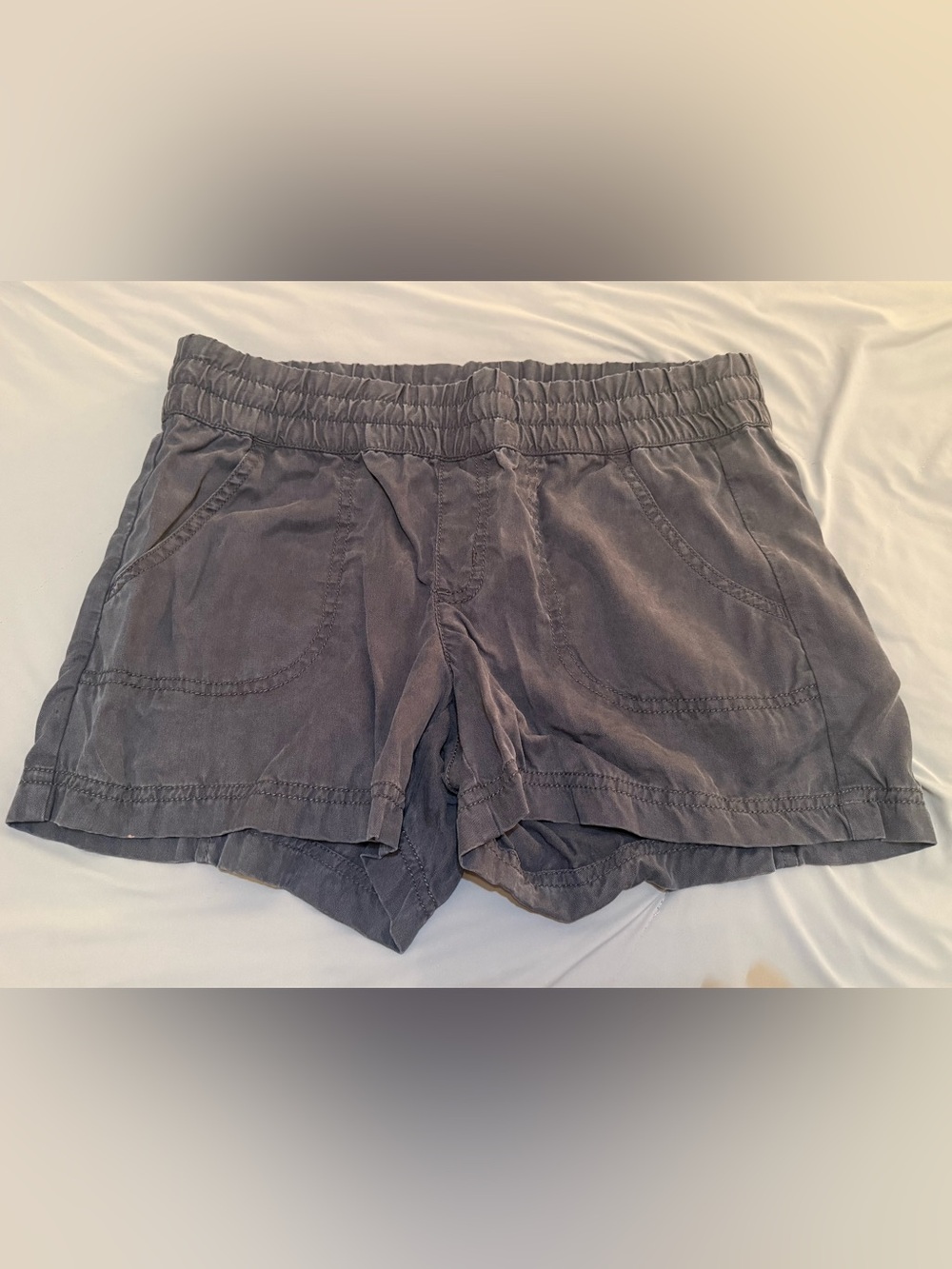 Athleta Benicia Women’s Shorts size 8 Flint Gray